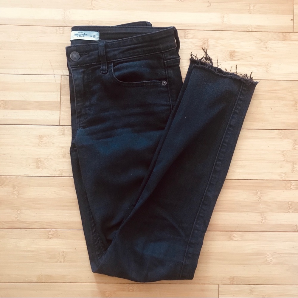 Abercrombie & Fitch raw hem ankle jeans